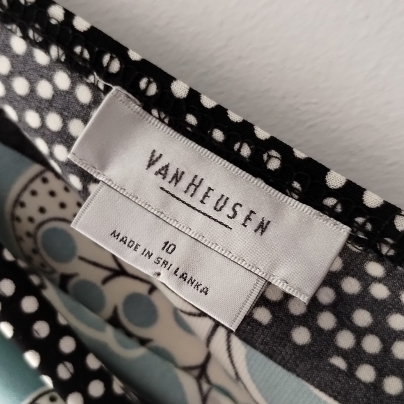 Van HEUSEN SUMMER DRESS SIZE 10 - Picture 5 of 6